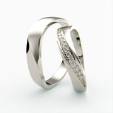 Vielsesringe med Diagonal Design & Diamant Kanal - EG 51