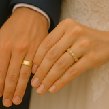 Vielsesringe med marquise-formede diamanter og milgrain kant – EG022