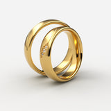 Guld vielsesringe med bølget gravering og 3 diamanter – EG12